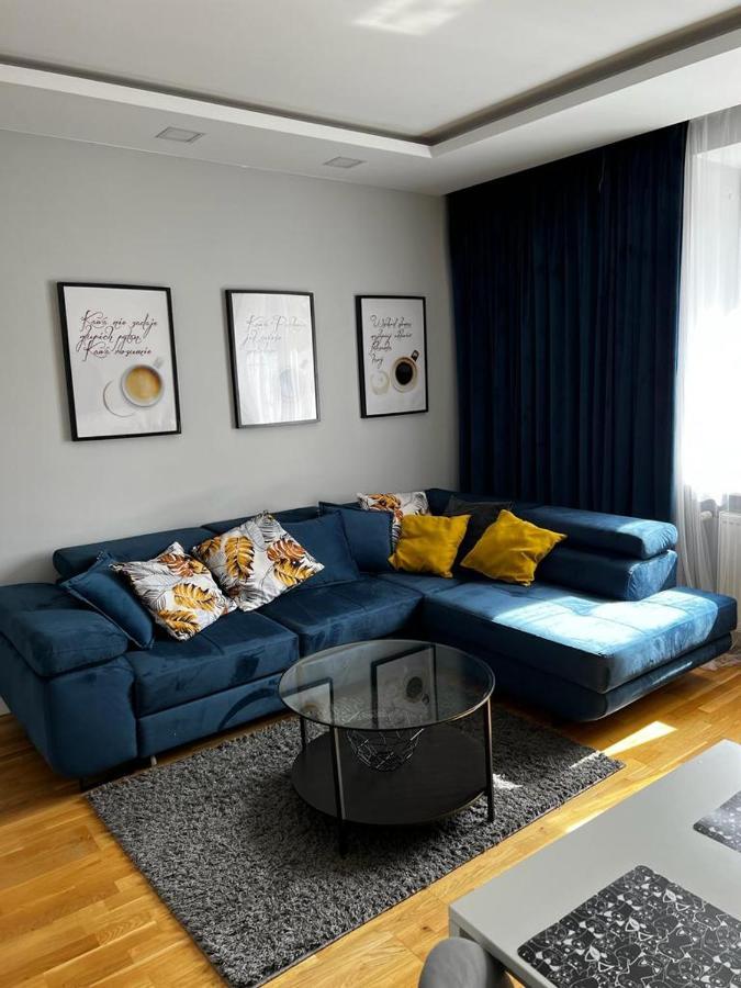 Family & Business Elegant Apartments Ul Astronautow Centrum Downtown - 3 Bedroom, Parking キェルツェ エクステリア 写真