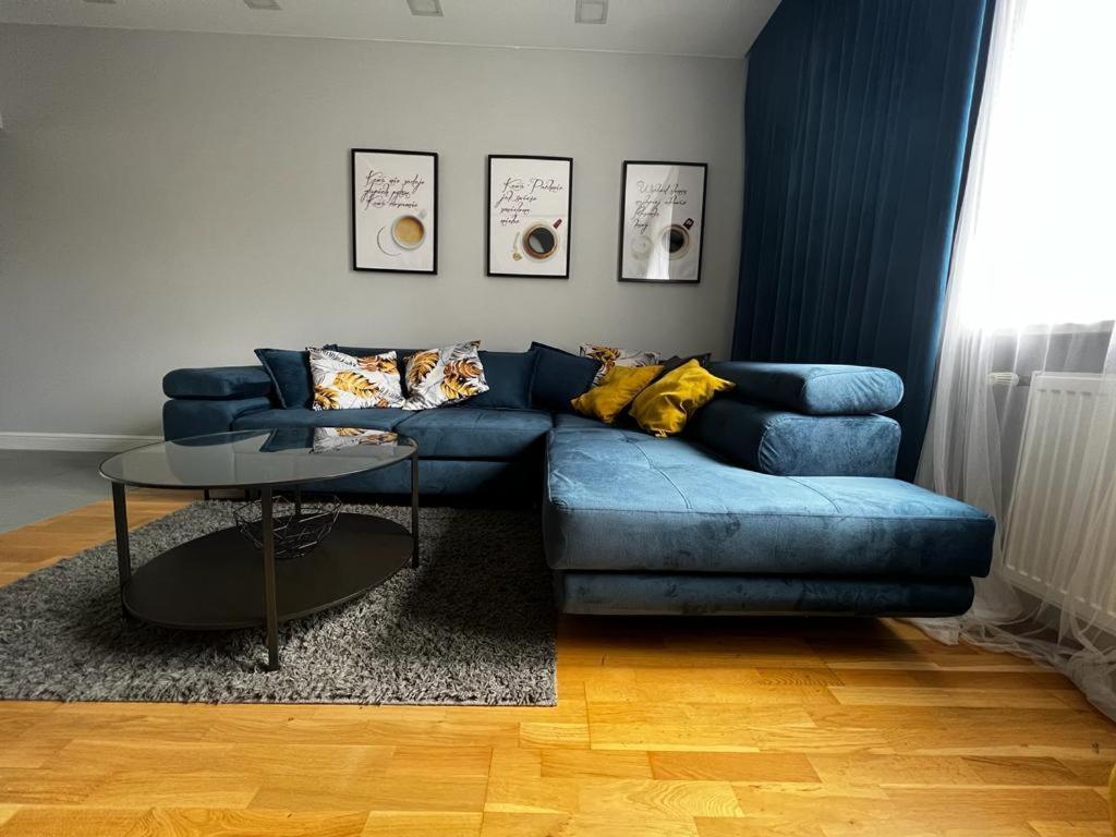 Family & Business Elegant Apartments Ul Astronautow Centrum Downtown - 3 Bedroom, Parking キェルツェ エクステリア 写真