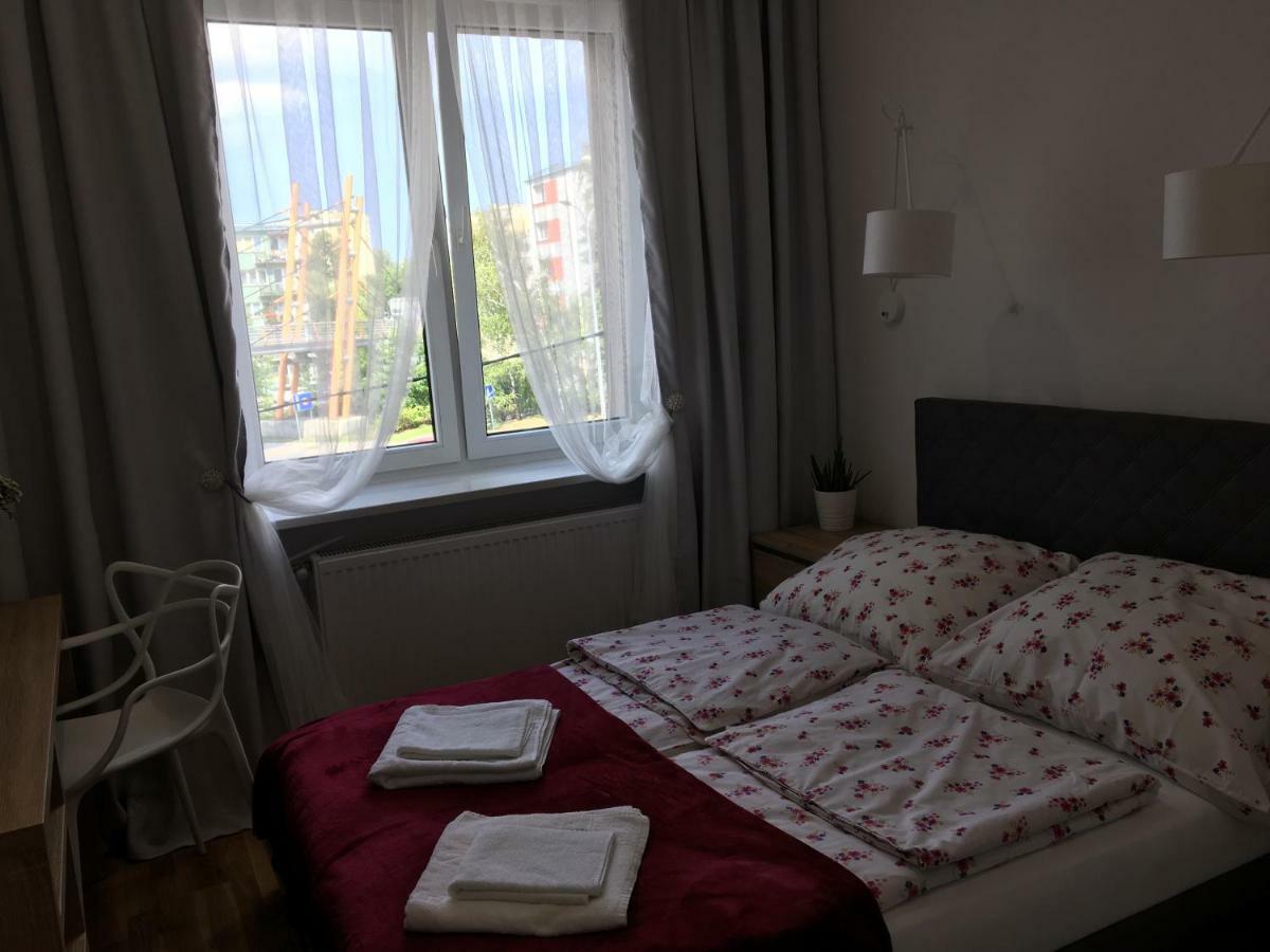 Family & Business Elegant Apartments Ul Astronautow Centrum Downtown - 3 Bedroom, Parking キェルツェ エクステリア 写真