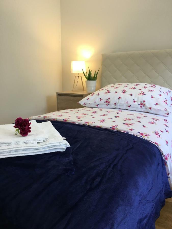 Family & Business Elegant Apartments Ul Astronautow Centrum Downtown - 3 Bedroom, Parking キェルツェ エクステリア 写真