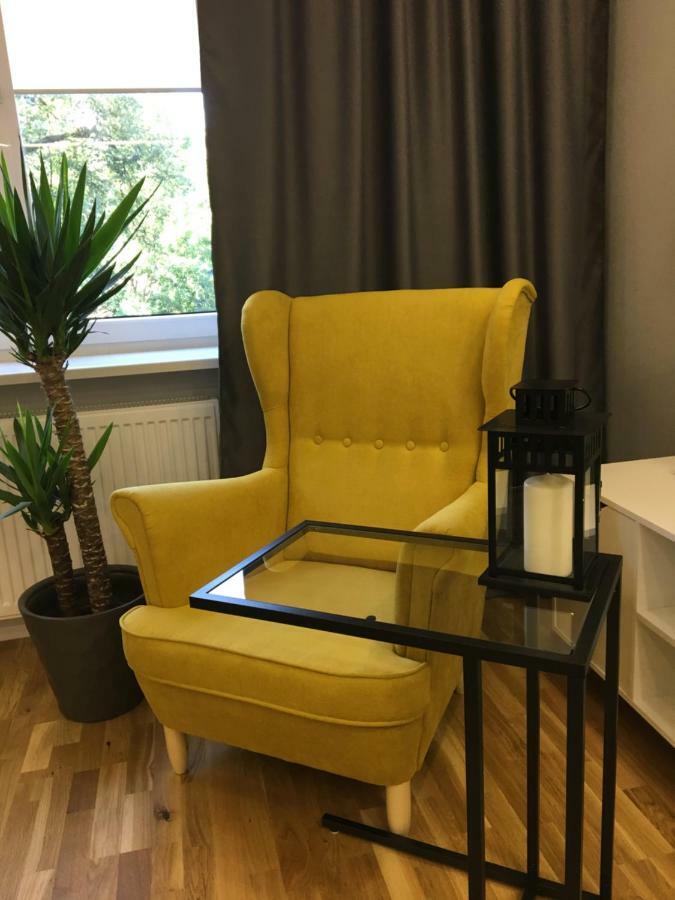Family & Business Elegant Apartments Ul Astronautow Centrum Downtown - 3 Bedroom, Parking キェルツェ エクステリア 写真