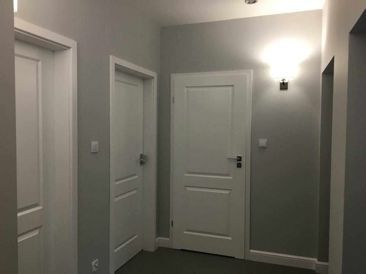 Family & Business Elegant Apartments Ul Astronautow Centrum Downtown - 3 Bedroom, Parking キェルツェ エクステリア 写真